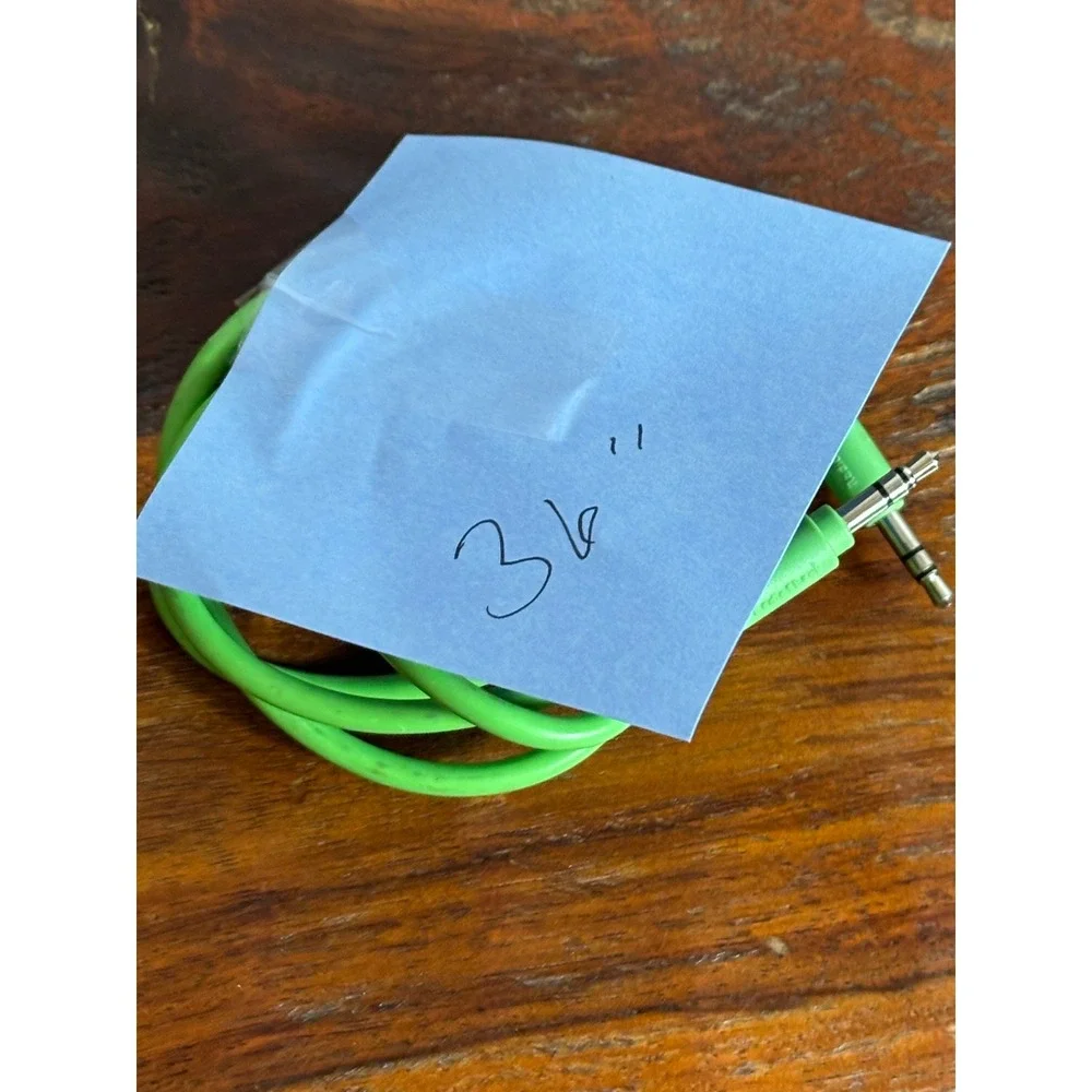 RadioShack 36 Inch 3.5mm TRS Auxiliary‎ Audio Cable Neon Green Stereo Patch Cord